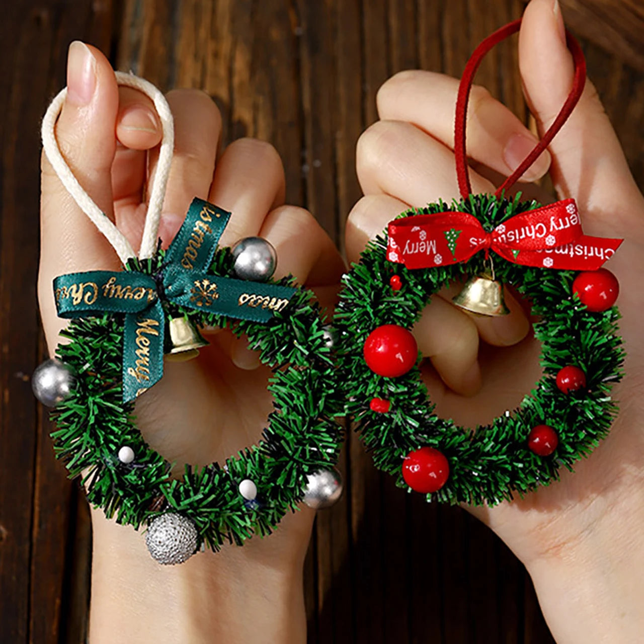 Christmas Tree Decorations Three-dimensional Ornaments Bells Atmosphere Window Display Hanging Decoration Mini Christmas Wreaths