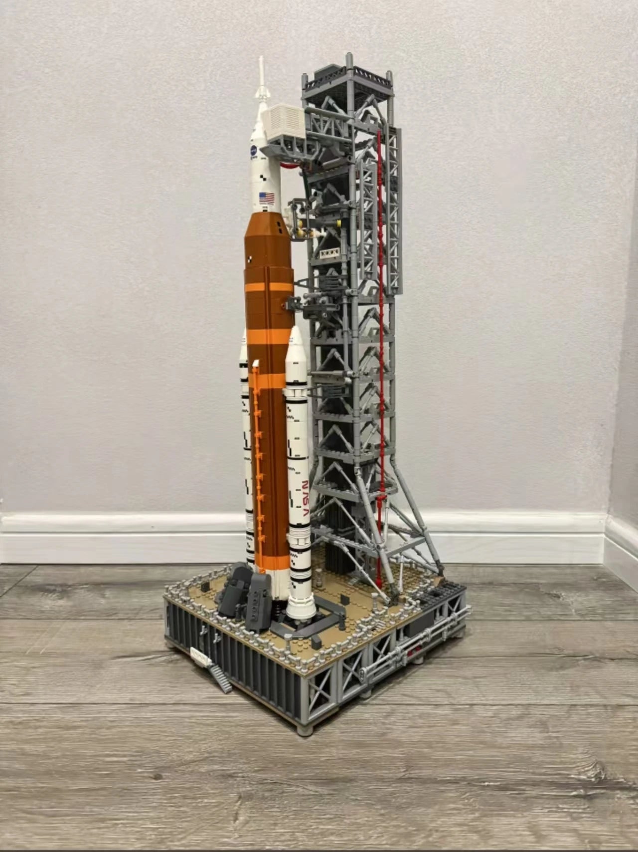 3601pcs Aerospace Launch System Model Set Desktop Ornament 10341 Children's Toys Adult Gifts