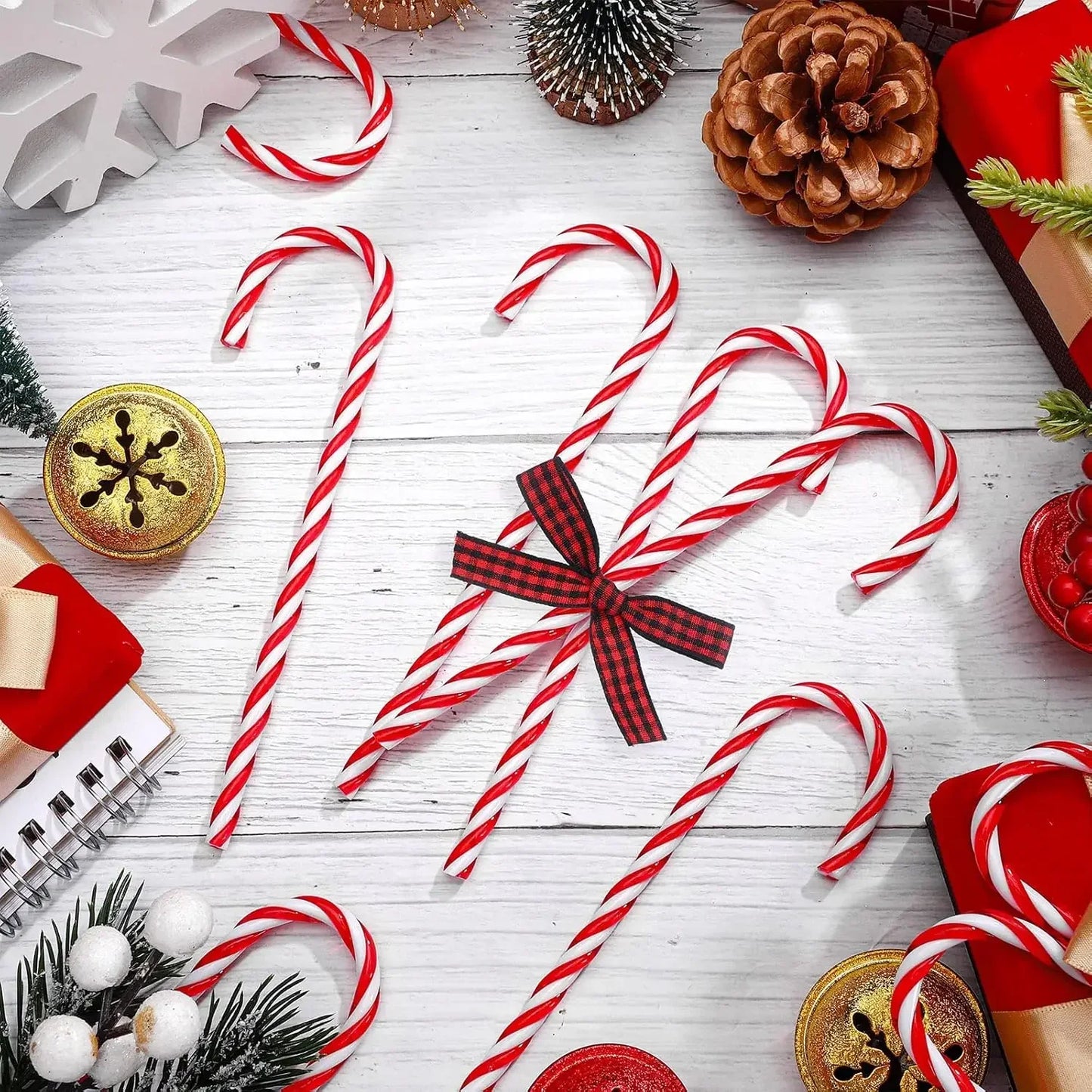 Acrylic Candy Cane Pendant Xmas Tree Twisted Crutch Hanging Ornament Happy New Year Christmas Party Home Decoration Red Green